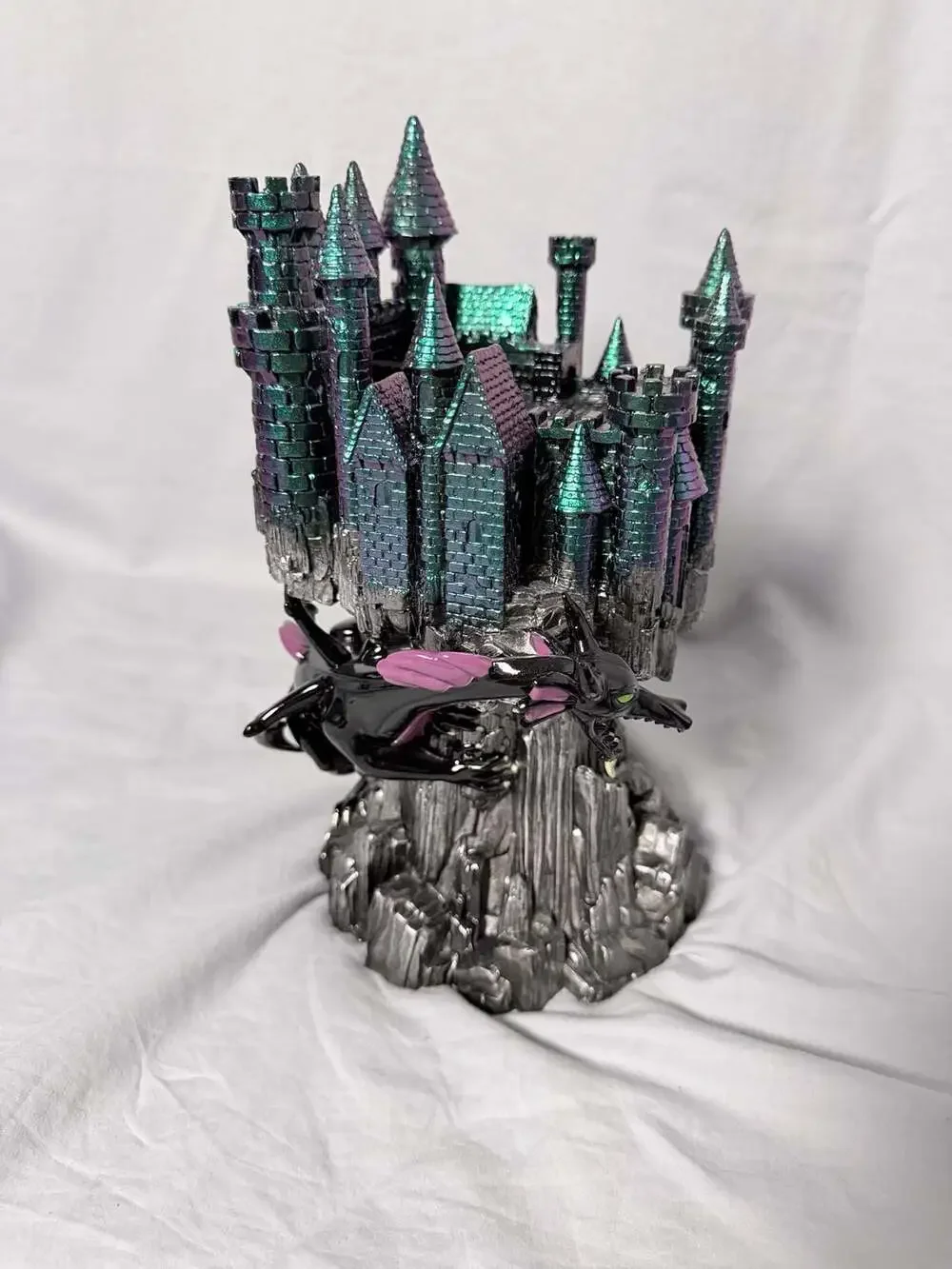 Bath & Body Works Disney Maleficent Dragon Castle 3-Wick Candle Holder - Picture 5 of 7